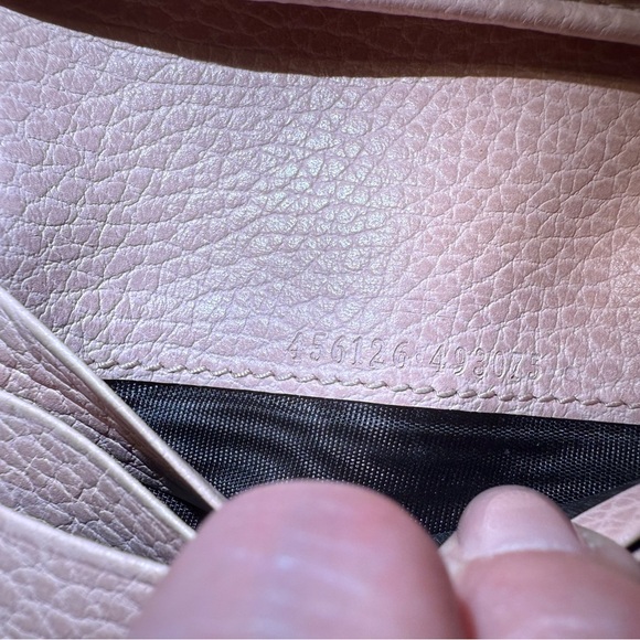 Gucci Women’s Double G Calf Leather Wallet in a Blush Pink! - Picture 15 of 15